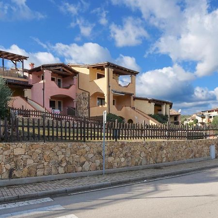 Appartamento Trilo Orizzonti 20 Golfo Aranci Esterno foto