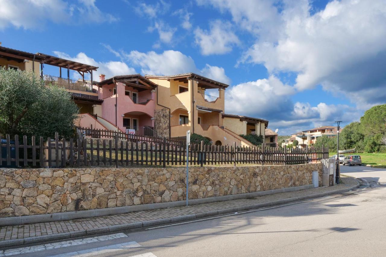 Appartamento Trilo Orizzonti 20 Golfo Aranci Esterno foto