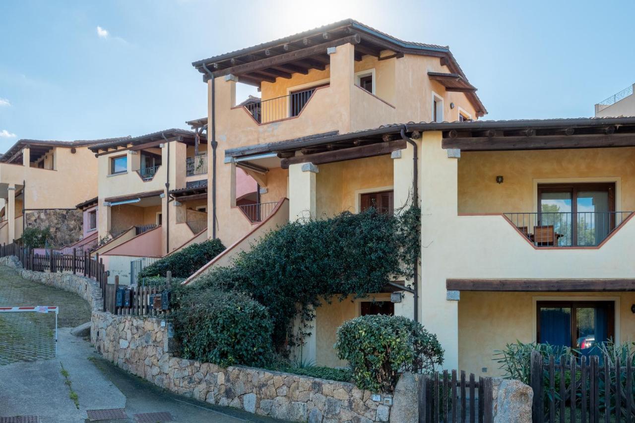 Appartamento Trilo Orizzonti 20 Golfo Aranci Esterno foto